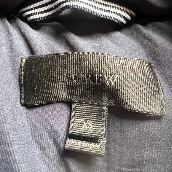 J. Crew Red Tartan Plaid Mountain Wool Blend Puffer Vest Velvet Trim- Size XS - Picture 12 of 14